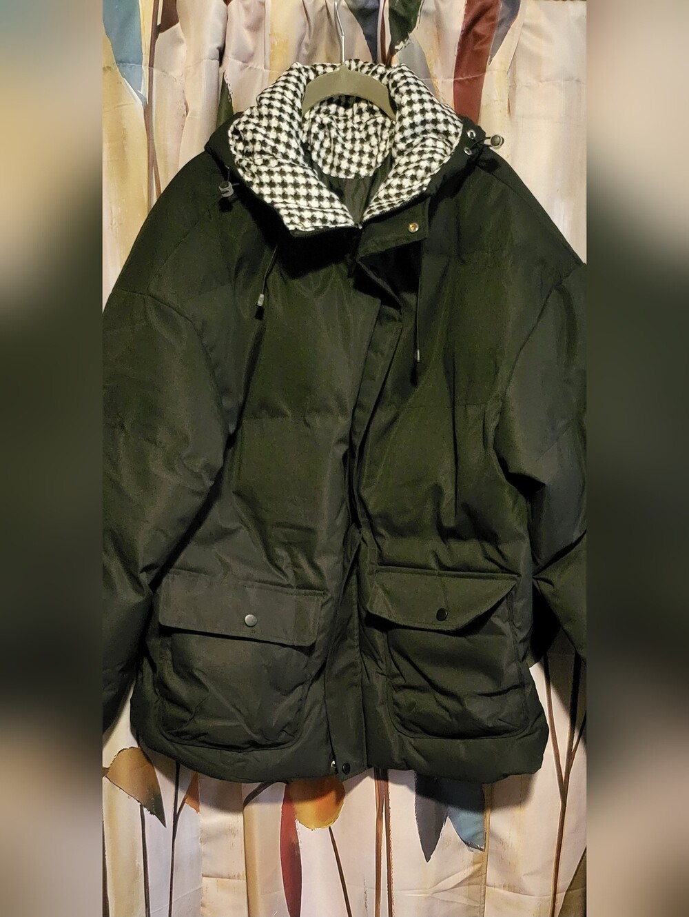 Men's Hooded Puffer Jacket with Houndstooth Lining - Black